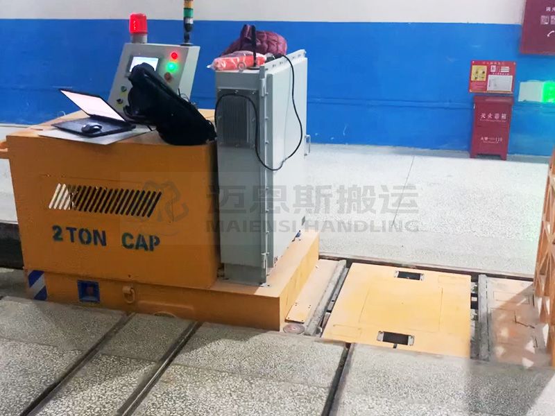 某化纖廠RGV自動化軌道車使用現(xiàn)場