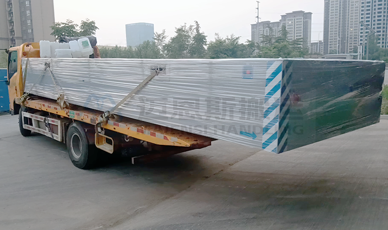 河北某集裝箱生產(chǎn)企業(yè) 舵輪全向移動電動平車發(fā)貨